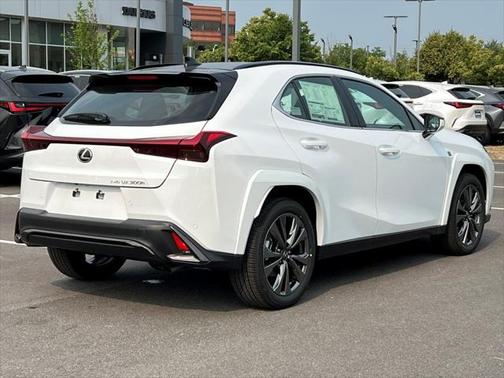 2025 Lexus UX 300h F SPORT Design