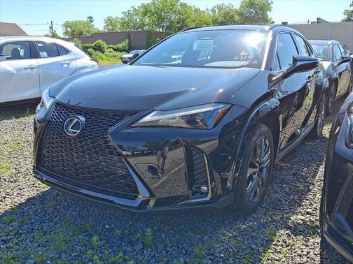 2025 Lexus UX 300h F SPORT Design