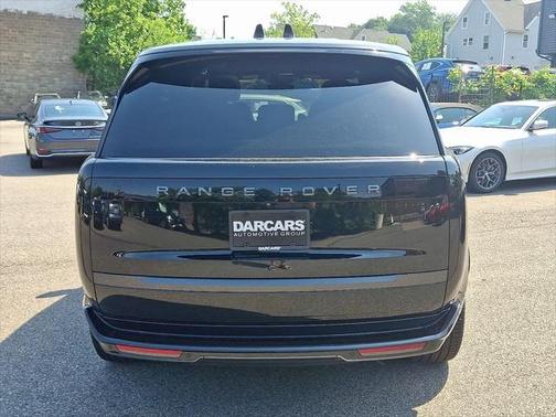 2024 Land Rover Range Rover P530 SE