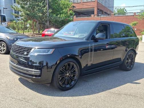 2024 Land Rover Range Rover P530 SE