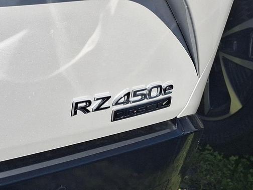 2025 Lexus RZ 450e Premium