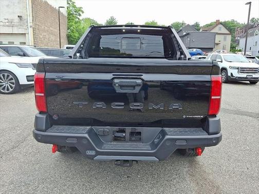 2024 Toyota Tacoma Hybrid Trailhunter