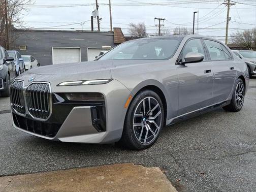 2024 BMW 740 i xDrive