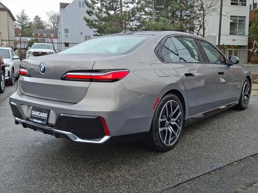 2024 BMW 740 i xDrive
