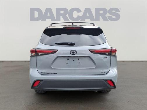 2025 Toyota Highlander Hybrid XLE