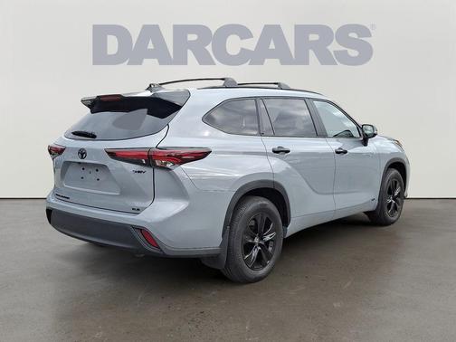 2025 Toyota Highlander Hybrid XLE