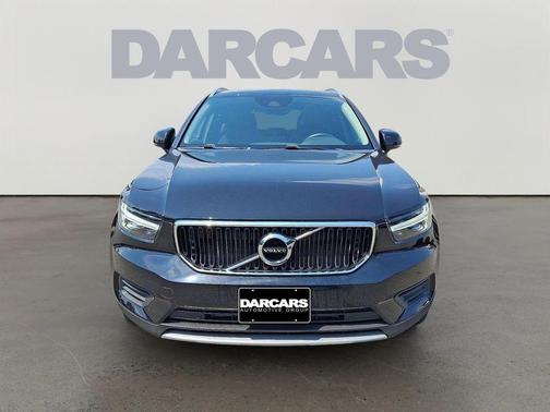 2020 Volvo XC40 T5 Momentum