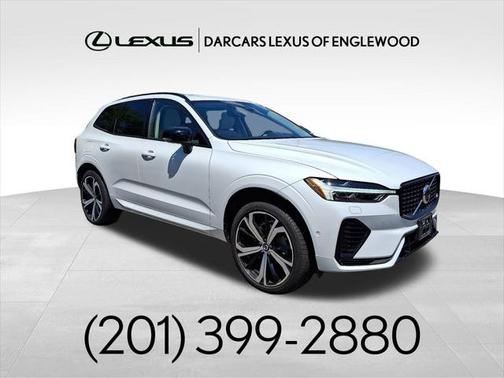2023 Volvo XC60 Recharge Plug-In Hybrid T8 Ultimate Dark Theme