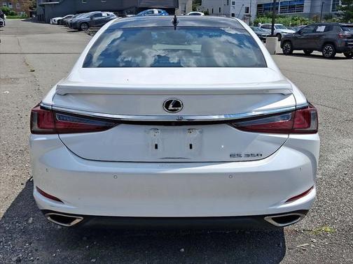 2022 Lexus ES 350 Ultra Luxury