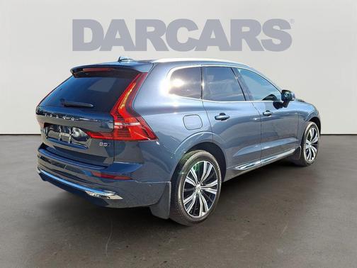 2022 Volvo XC60 B5 Inscription