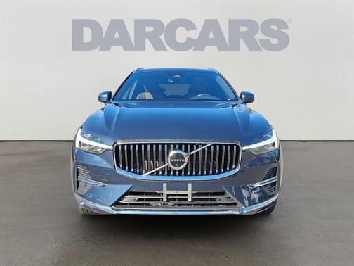 2022 Volvo XC60 B5 Inscription