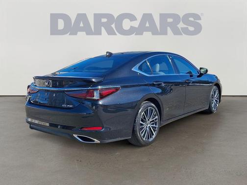 2023 Lexus ES 350 Base