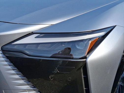 2025 Lexus RZ 450e Premium