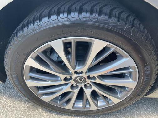 2019 Lexus ES 350 Base