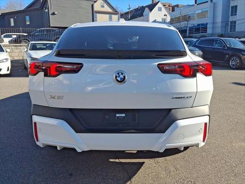 2025 BMW X2 xDrive28i