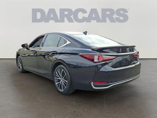 2023 Lexus ES 250 Base