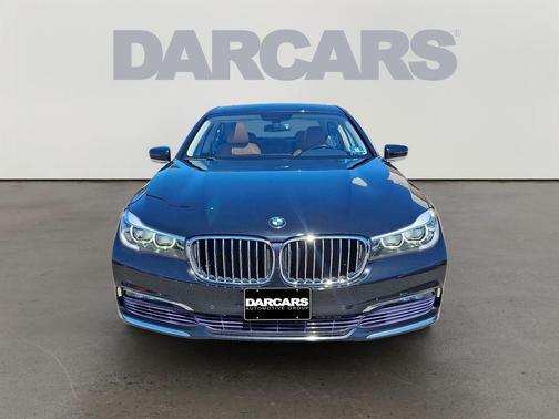 2017 BMW 740 xDrive
