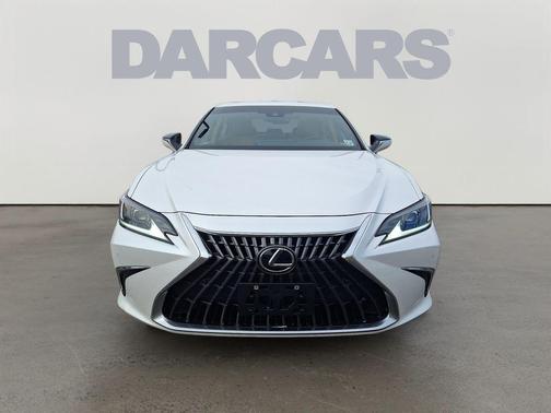 2022 Lexus ES 350 Base