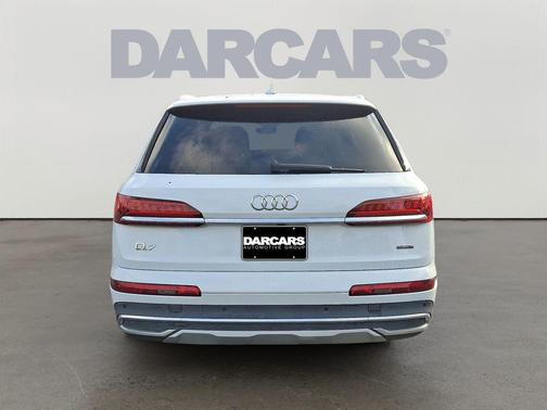 2021 Audi Q7 45 Premium Plus