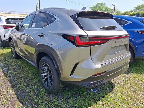 2025 Lexus NX 350h Luxury