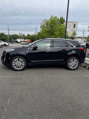 Stellar Black Metallic 2019 Cadillac XT5 Premium Luxury