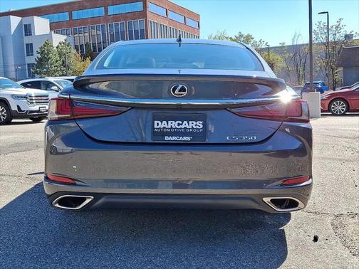 2022 Lexus ES 350 Base