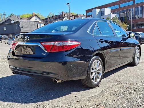 2016 Toyota Camry XLE