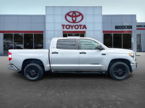 2020 Toyota Tundra SR5