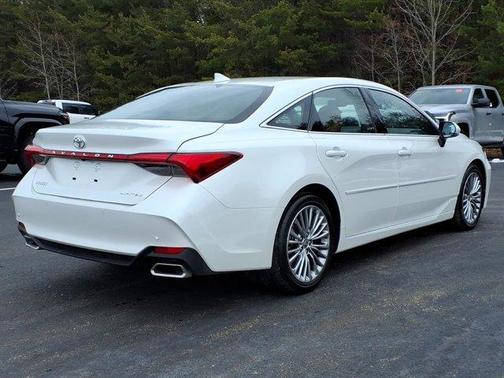 2022 Toyota Avalon Limited