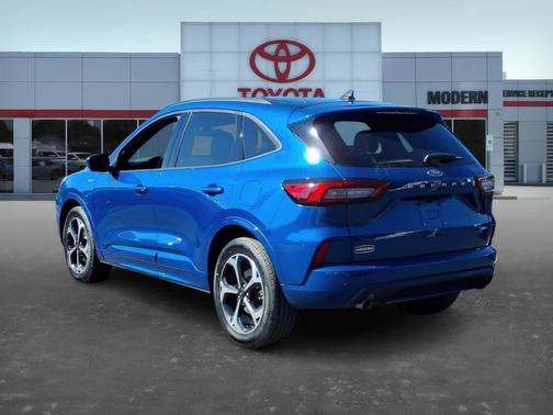2023 Ford Escape ST-Line Elite