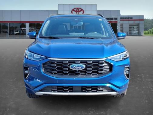2023 Ford Escape ST-Line Elite