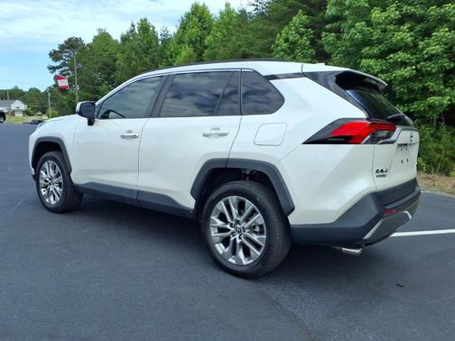 White 2022 Toyota RAV4 Limited