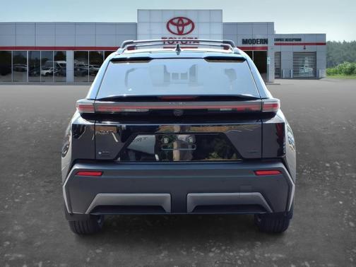 Gray 2026 Toyota C-HR XSE