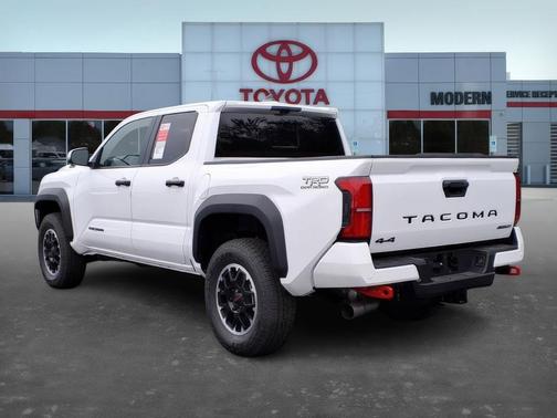 2025 Toyota Tacoma Hybrid TRD Off Road