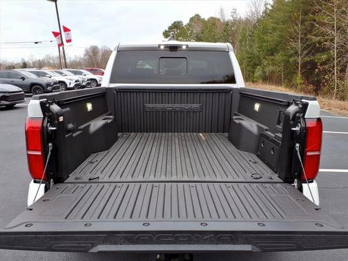 2025 Toyota Tacoma Hybrid TRD Off Road