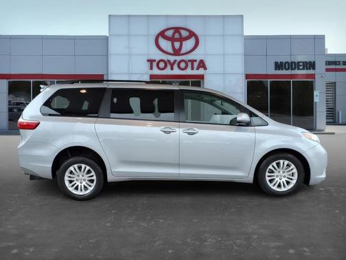 2015 Toyota Sienna XLE Premium