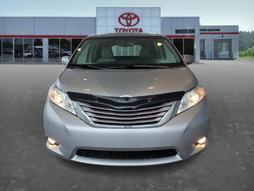 2015 Toyota Sienna XLE Premium