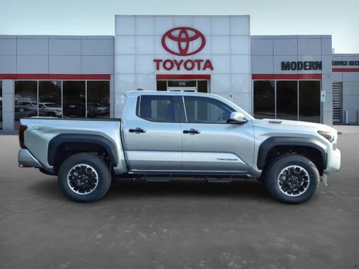 2025 Toyota Tacoma Hybrid TRD Off Road