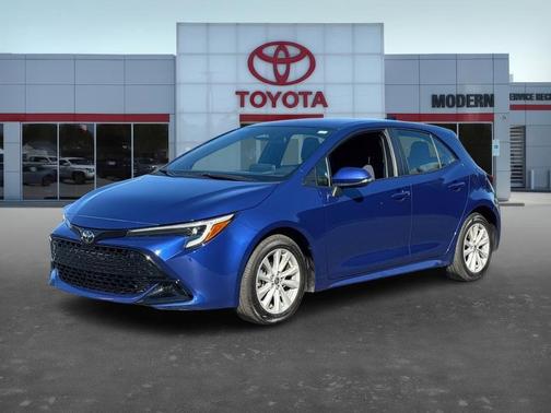 2025 Toyota Corolla Hatchback SE