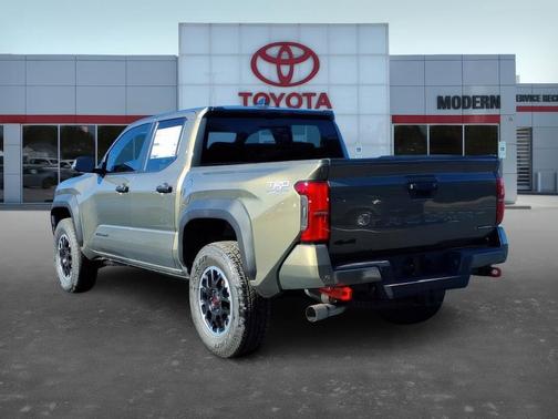 2025 Toyota Tacoma Hybrid TRD Off Road