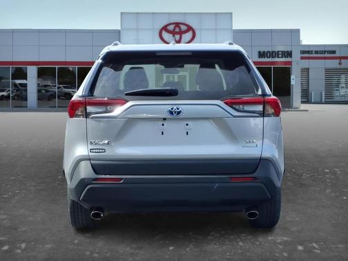 2023 Toyota RAV4 Hybrid XLE Premium