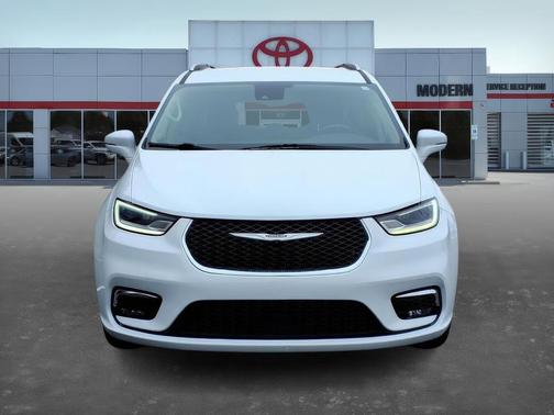 2021 Chrysler Pacifica Touring-L