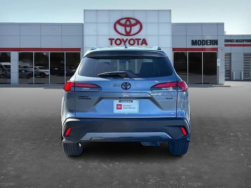 2023 Toyota Corolla Cross XLE