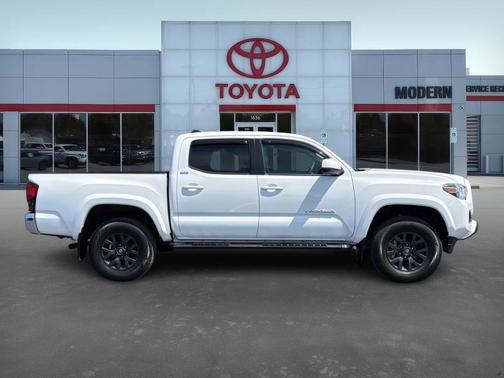 2020 Toyota Tacoma SR5