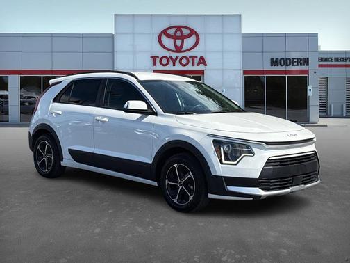 2023 Kia Niro EX