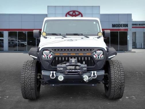 2023 Jeep Gladiator Sport