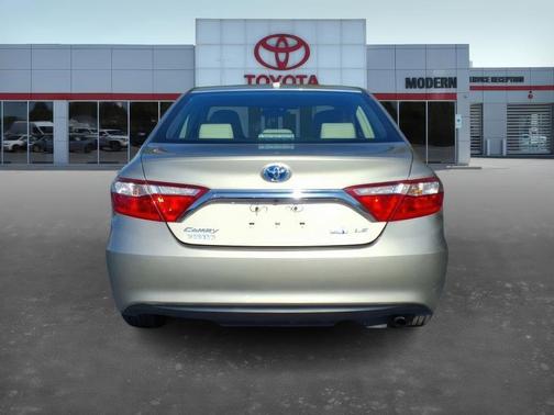 2016 Toyota Camry Hybrid LE