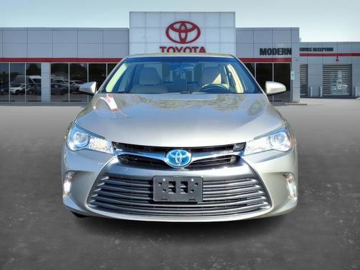2016 Toyota Camry Hybrid LE