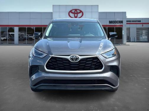 2022 Toyota Highlander L