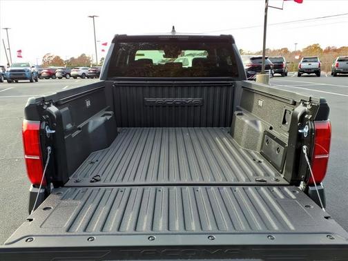 2025 Toyota Tacoma Hybrid TRD Off Road